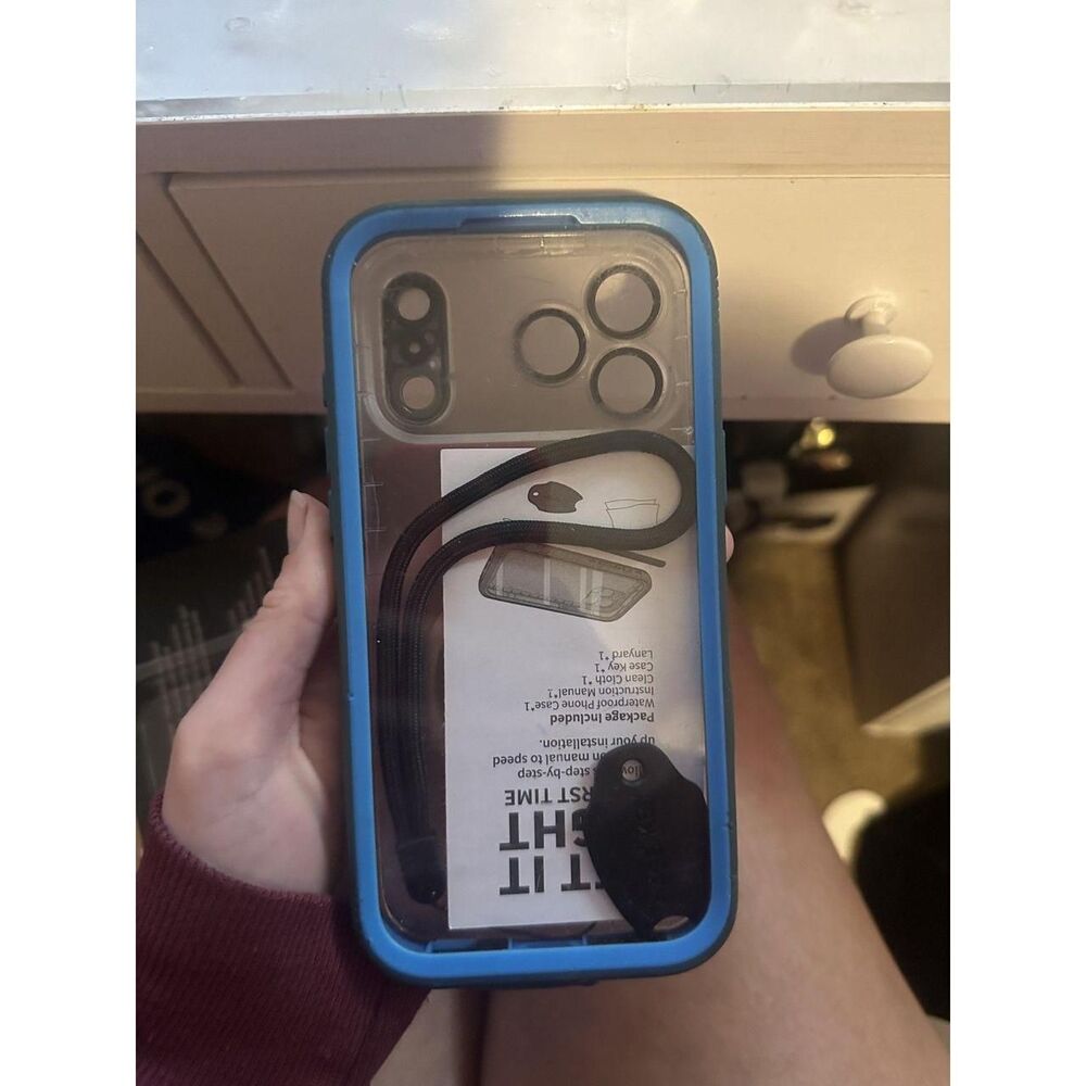 Blue Phone-cases - Picture 3 of 3